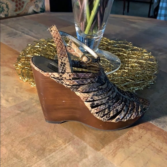 STEVE MADDEN SNAKESKIN SANDALS - Picture 3 of 8